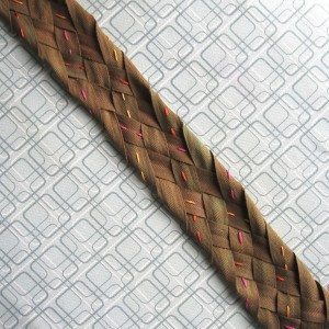 six-stranded twill tape braid